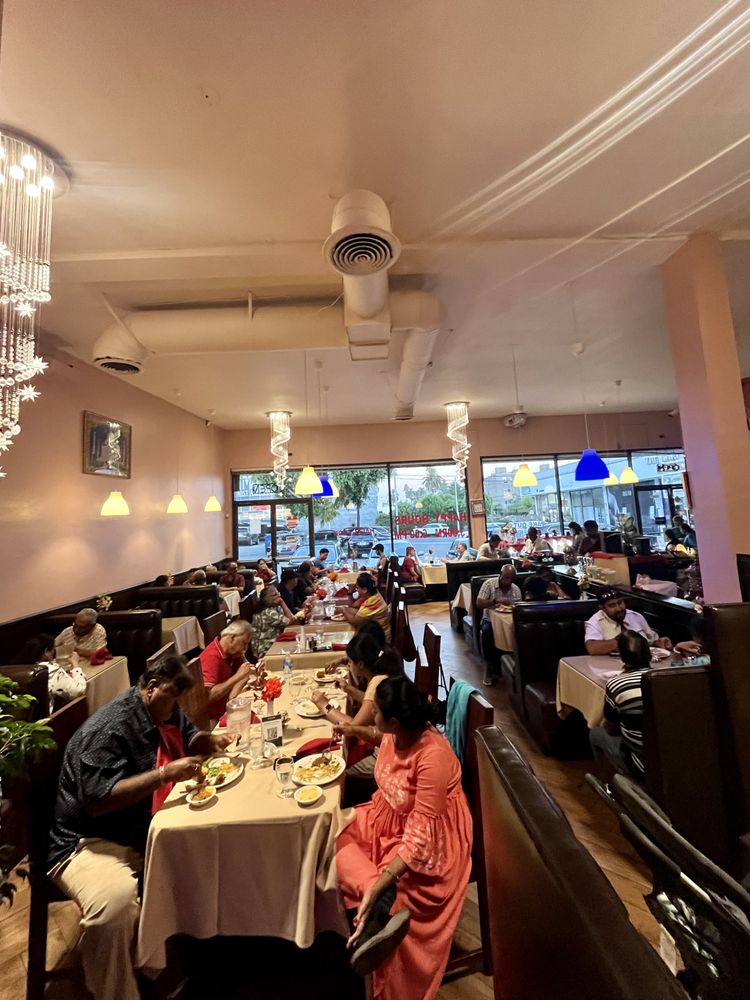 Indias Tandoori Hollywood