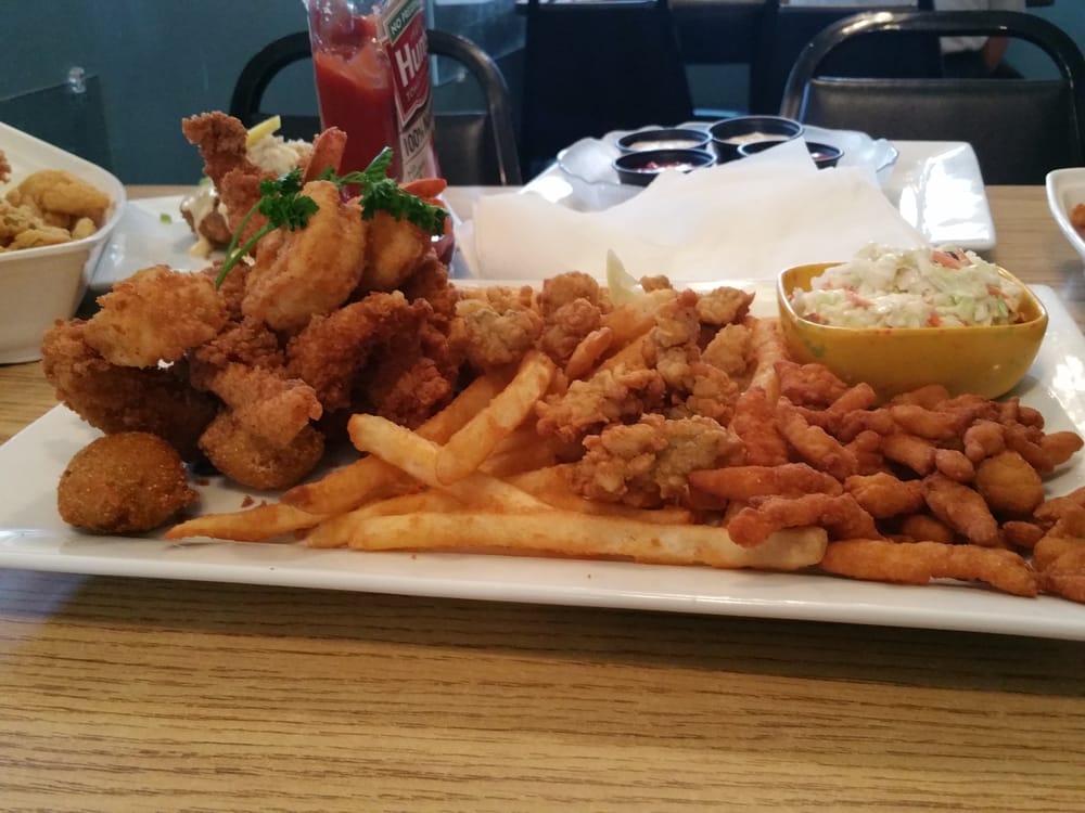 Large Portions Jd S Super Seafood Platter Yelp Photo Of Jd S Seafood Restaurant Rockport Tx United States Large Portions