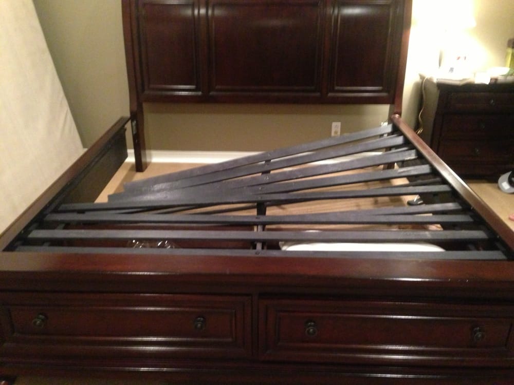 Bed Was Not Assembled Correctly And Collapsed Permanently Photo Of Maison Moving Tustin Ca United States Bed Was Not Assembled