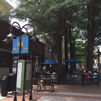 Downtown Mall 60 Photos 38 Reviews Ping Centers 100 W Photo Of Downtown Mall Charlottesville Va United States