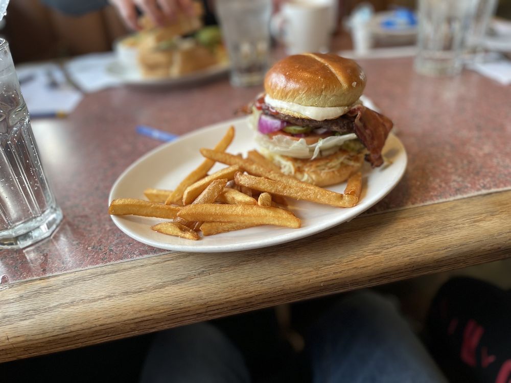 Shari's Cafe and Pies