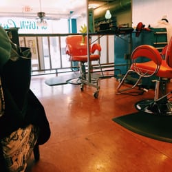  Uptown  Curl 80 Photos 68 Reviews Hair Salons 2006 