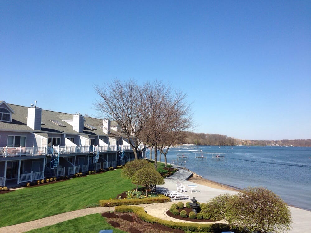 Culver Cove Lakeside Condominiums Condominiums 319 E Jefferson St