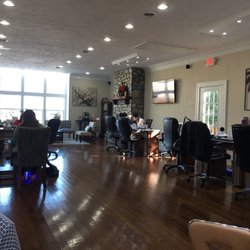 Nail Salons in Salem Va