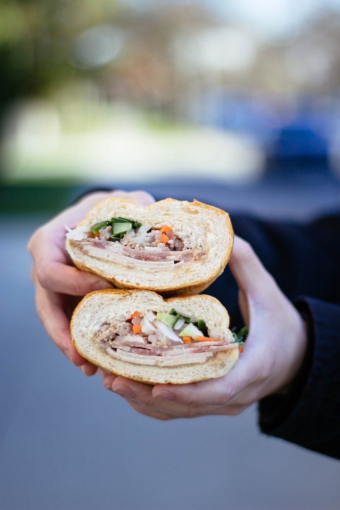 Bonjour Banh Mi