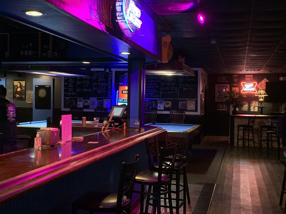 Mad Katz Bar & Lounge