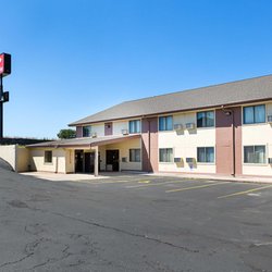 Econo Lodge 16 Photos Hotels 3210 N 6th St Beatrice Ne Photo Of Econo Lodge Beatrice Ne United States