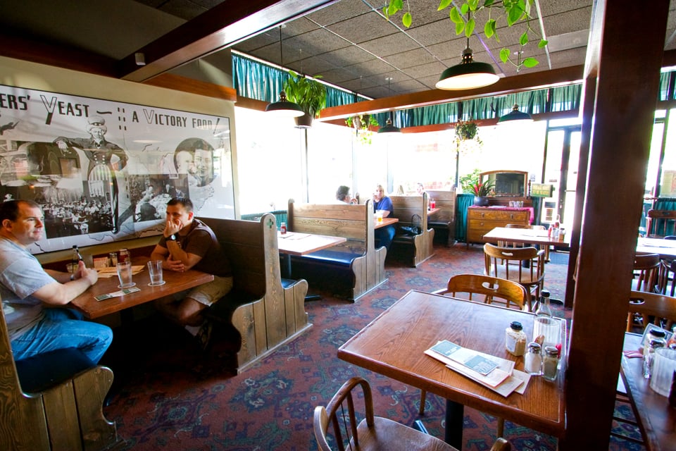 Sunnyside Pub 61 Photos & 107 Reviews Pubs 9757 SE Sunnyside Rd