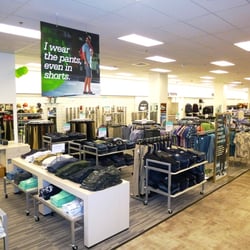 Nordstrom Rack Renaissance Center 25 Photos 55 Reviews Photo Of Nordstrom Rack Renaissance Center Durham Nc United States