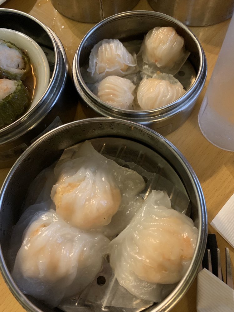 Le's Noodles & Sandwiches