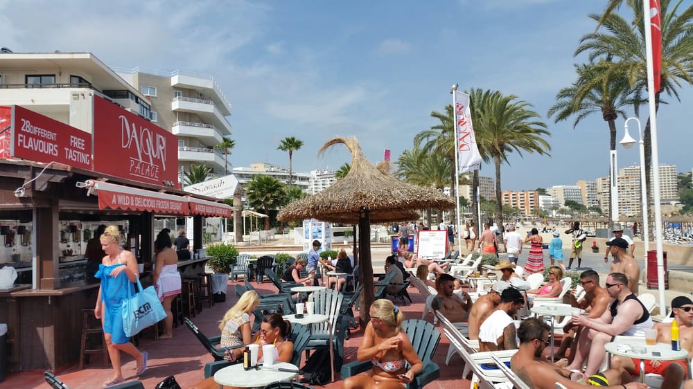 Daiquiri Palace Bars Carrer Contraalmirante Ferragut, s/n, Calvià