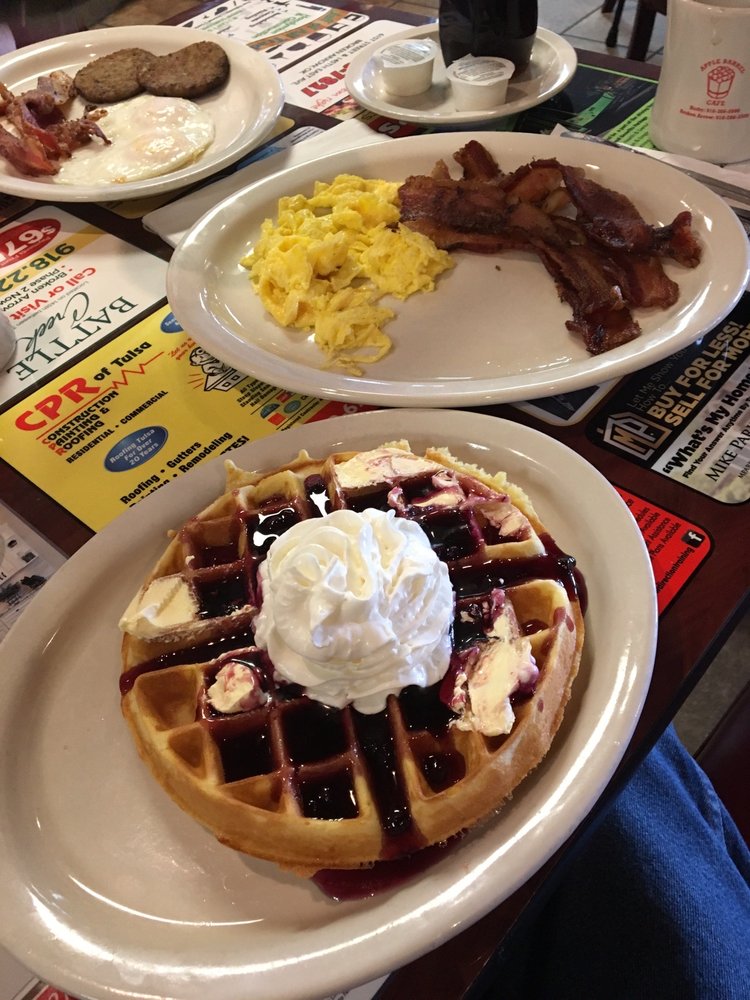 Apple Barrel Café