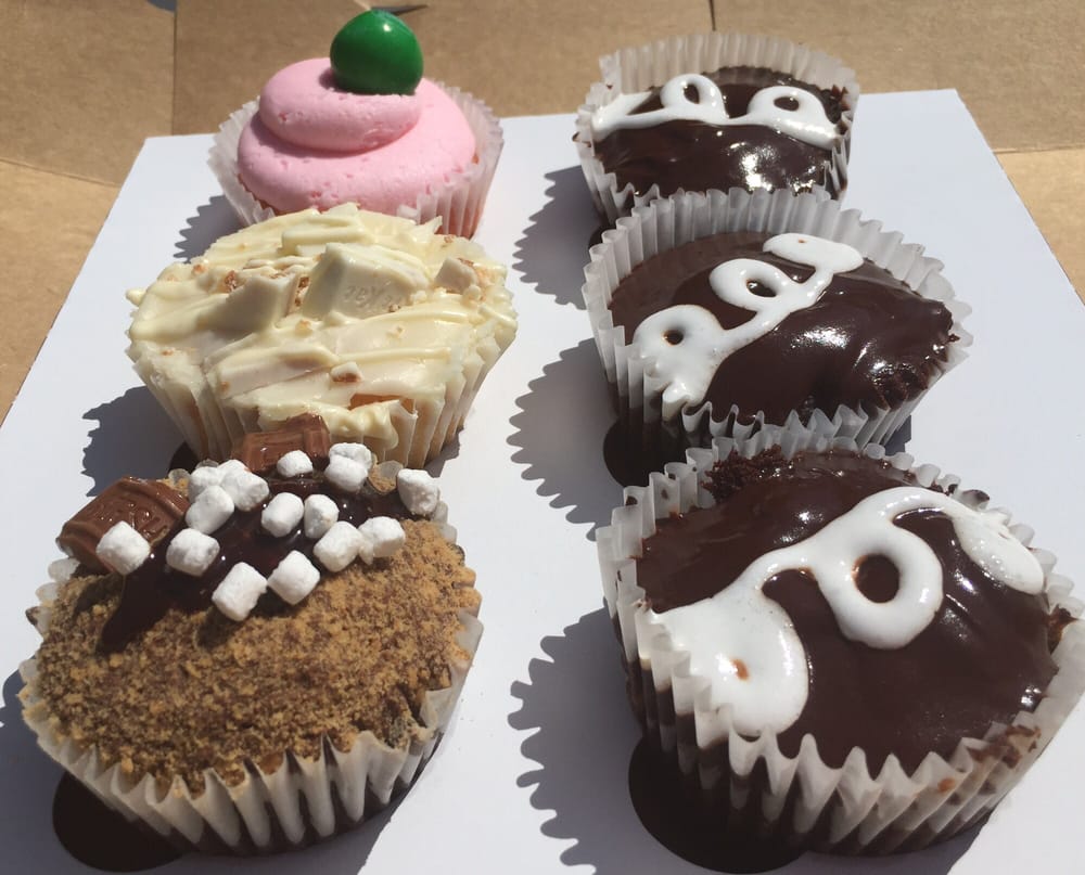 bubblegum white chocolate kit kat s mores hostess cupcakes yelp
