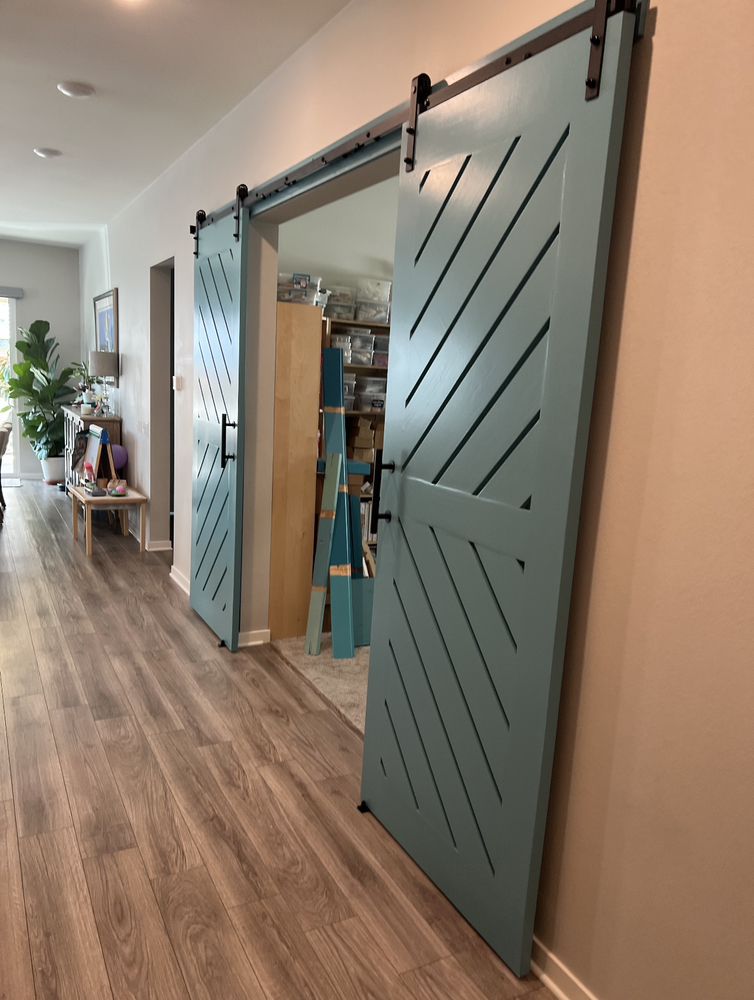 KT Custom Barn Doors and Woodworks