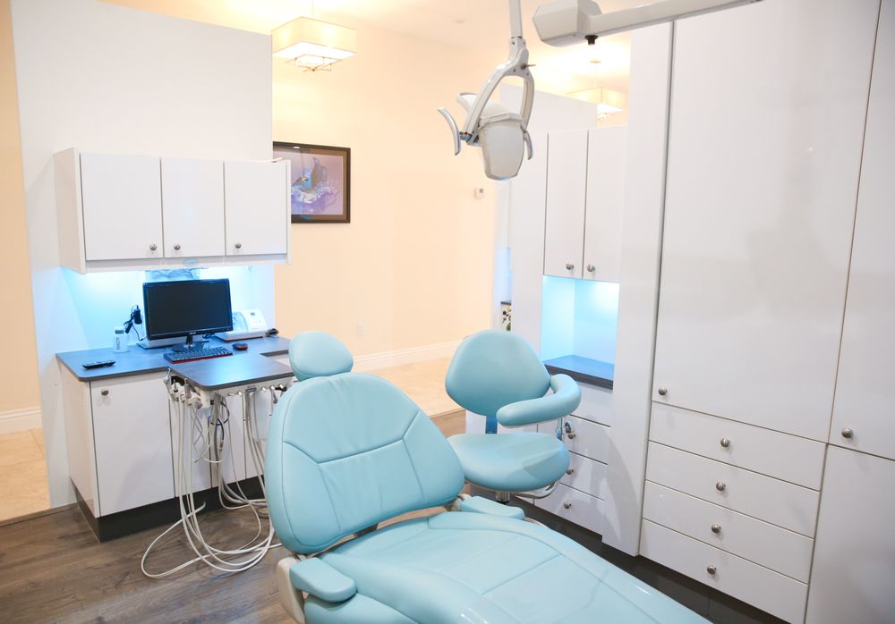 image of business Glo Dental