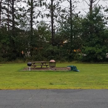 Northwest Lodging Hotels N4848 Hwy 253 Spooner Wi Phone Photo Of Northwest Lodging Spooner Wi United States Horseshoe Pit And Place