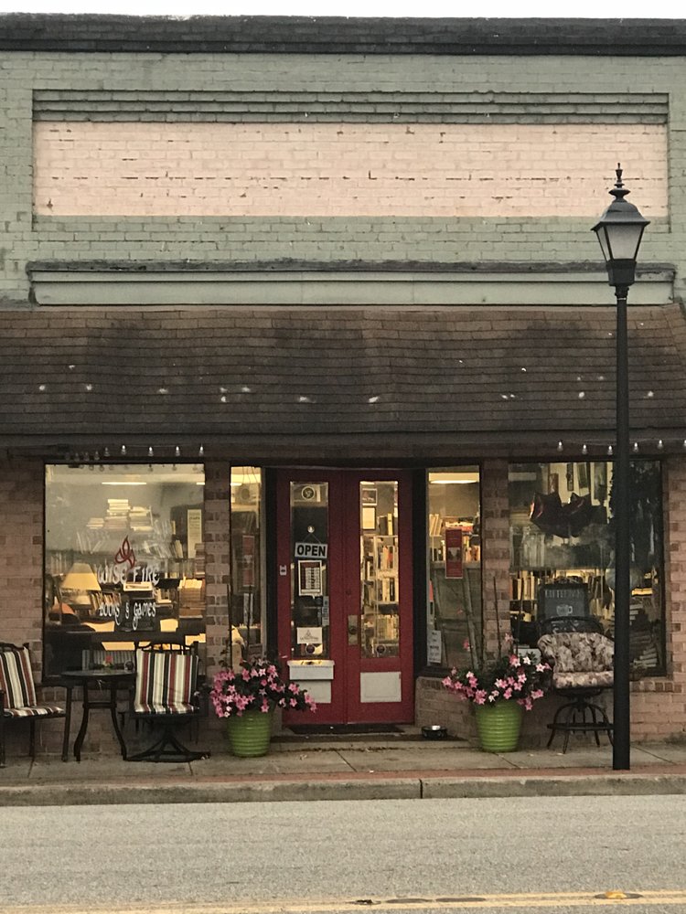 WiseFire Cafe & Bookstore