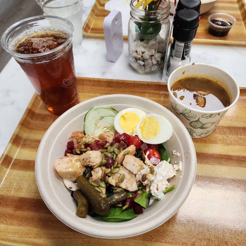 The Salad Station