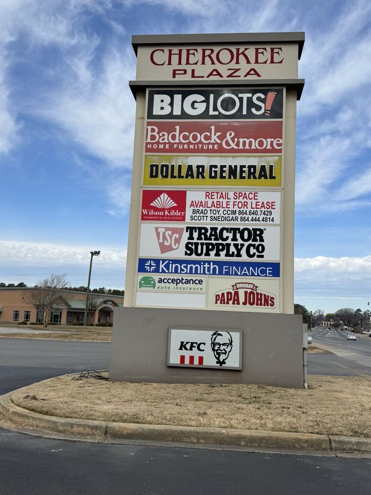 Cherokee Plaza Image