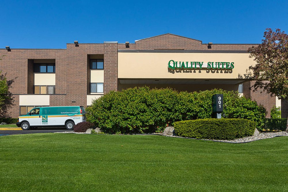 Quality Suites - 34 Photos & 21 Reviews - Hotels - 901 Delta Commerce
