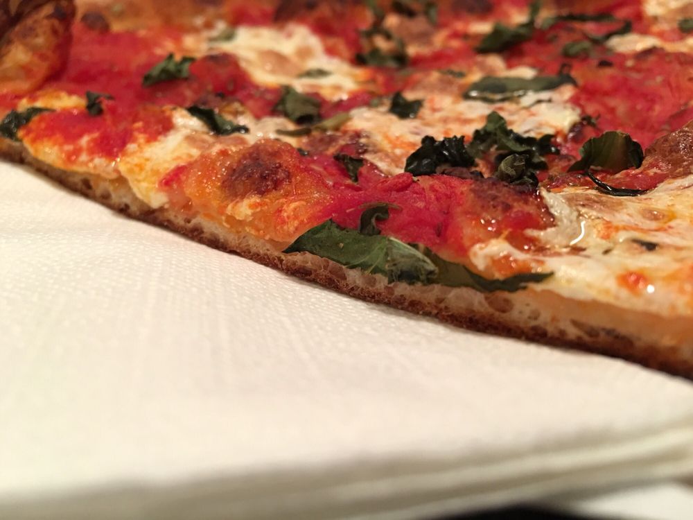 Ernesto’s 211 Photos & 641 Reviews Pizza 69 Salem St, North End