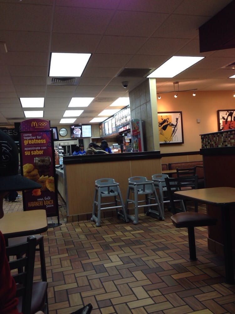 Fast Food Restaurants That Close After Midnight Fast Food Restaurants That Close After Midnight