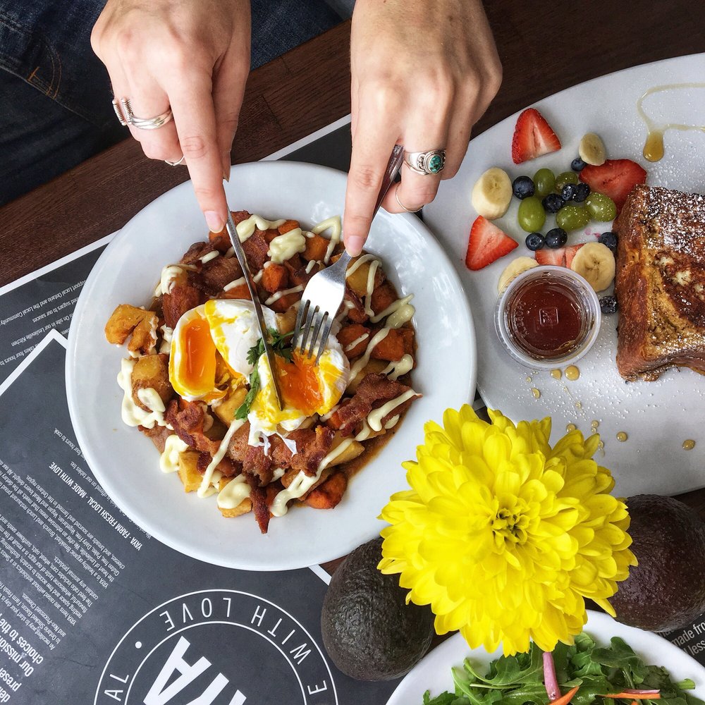 Yaya Greek Bistro