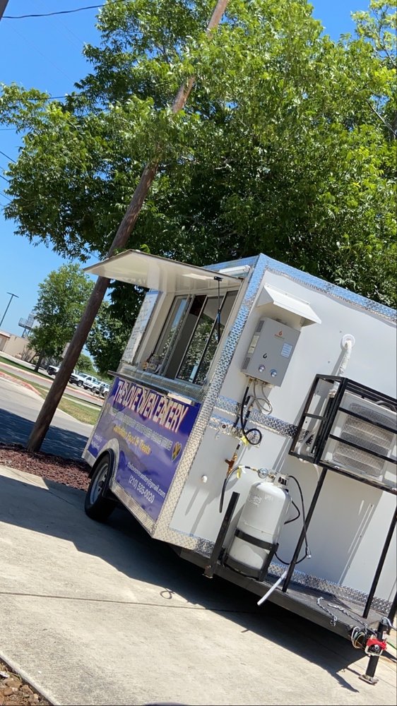 THE LOVE OVEN EATERY