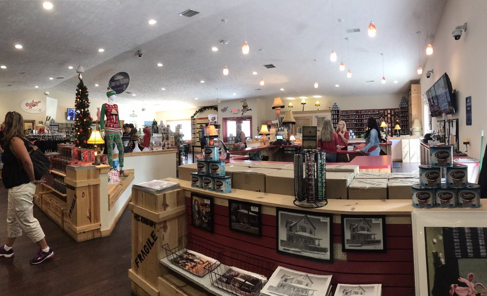 A Christmas Story House and Museum 668 Photos & 193 Reviews