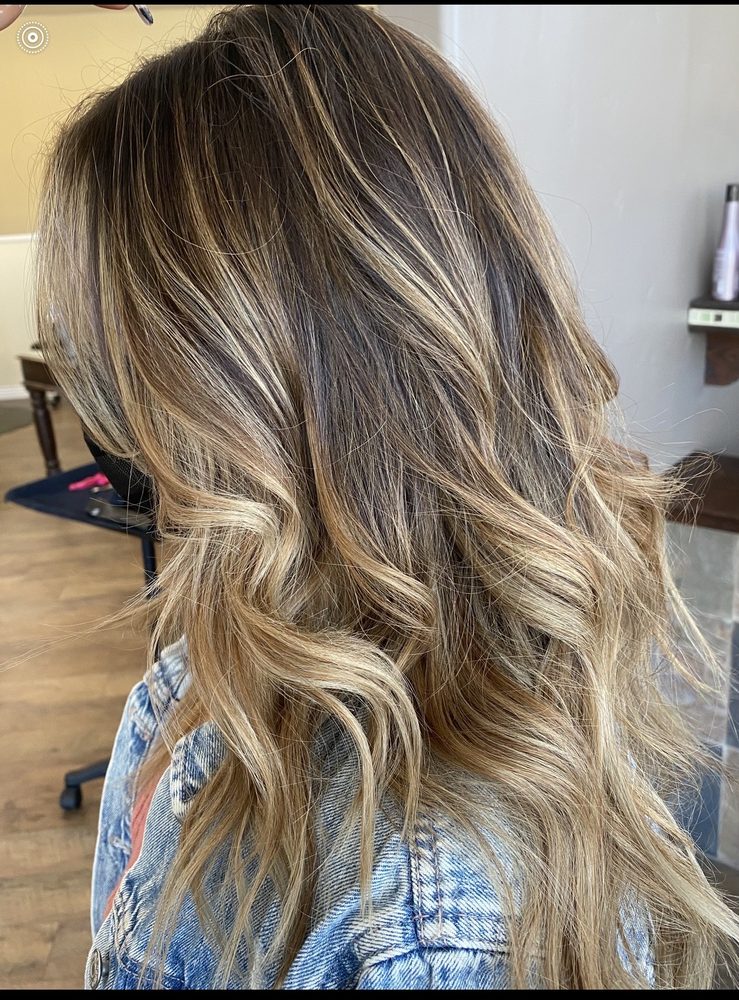 Alejandro Salon