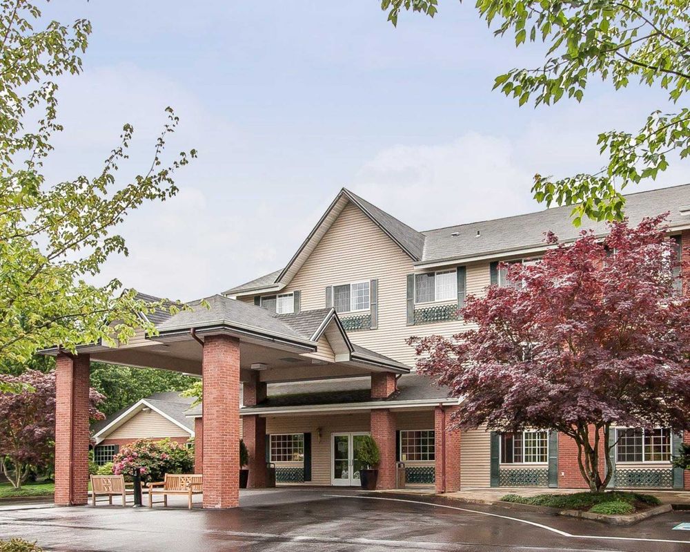 Comfort Inn & Suites Tualatin Portland South 42 Photos & 17 Reviews Hotels 7640 SW Warm