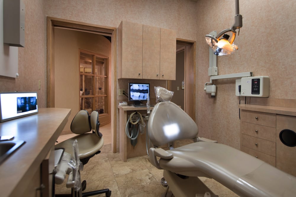 image of business Robert M Browne, DDS