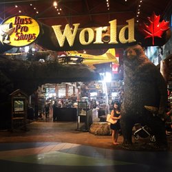 bass pro shops outdoor world 26 photos 29 reviews sports wear bass pro shop vaughan mills flyer