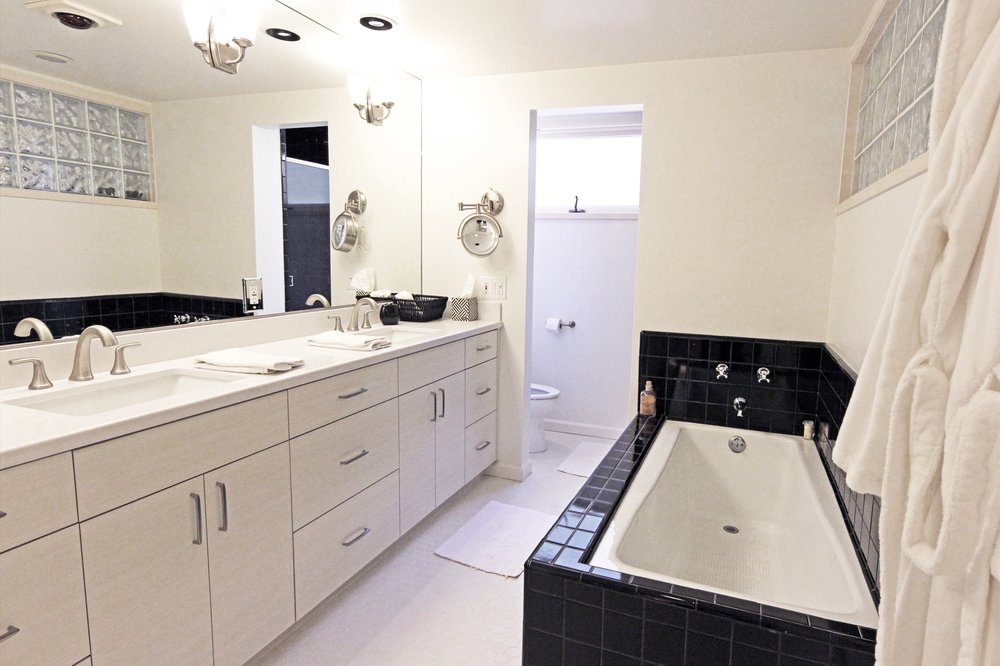 image of business Oakwood Construction & Restoration Services