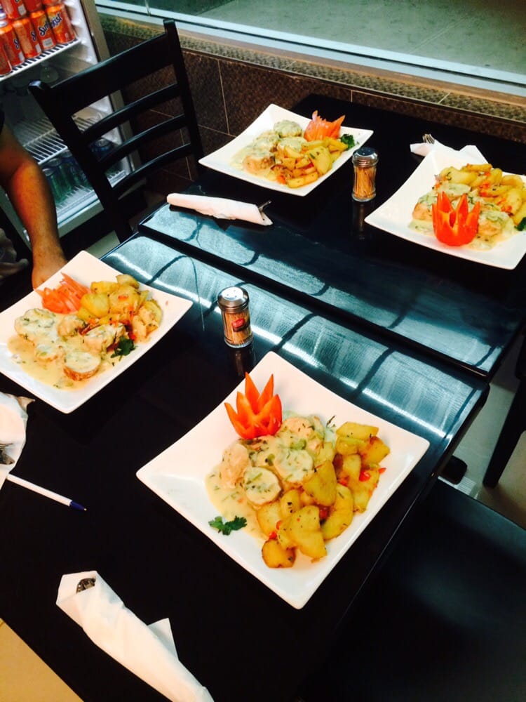 El Valle Restaurant & Cafe Dominican 1298 Westchester Ave