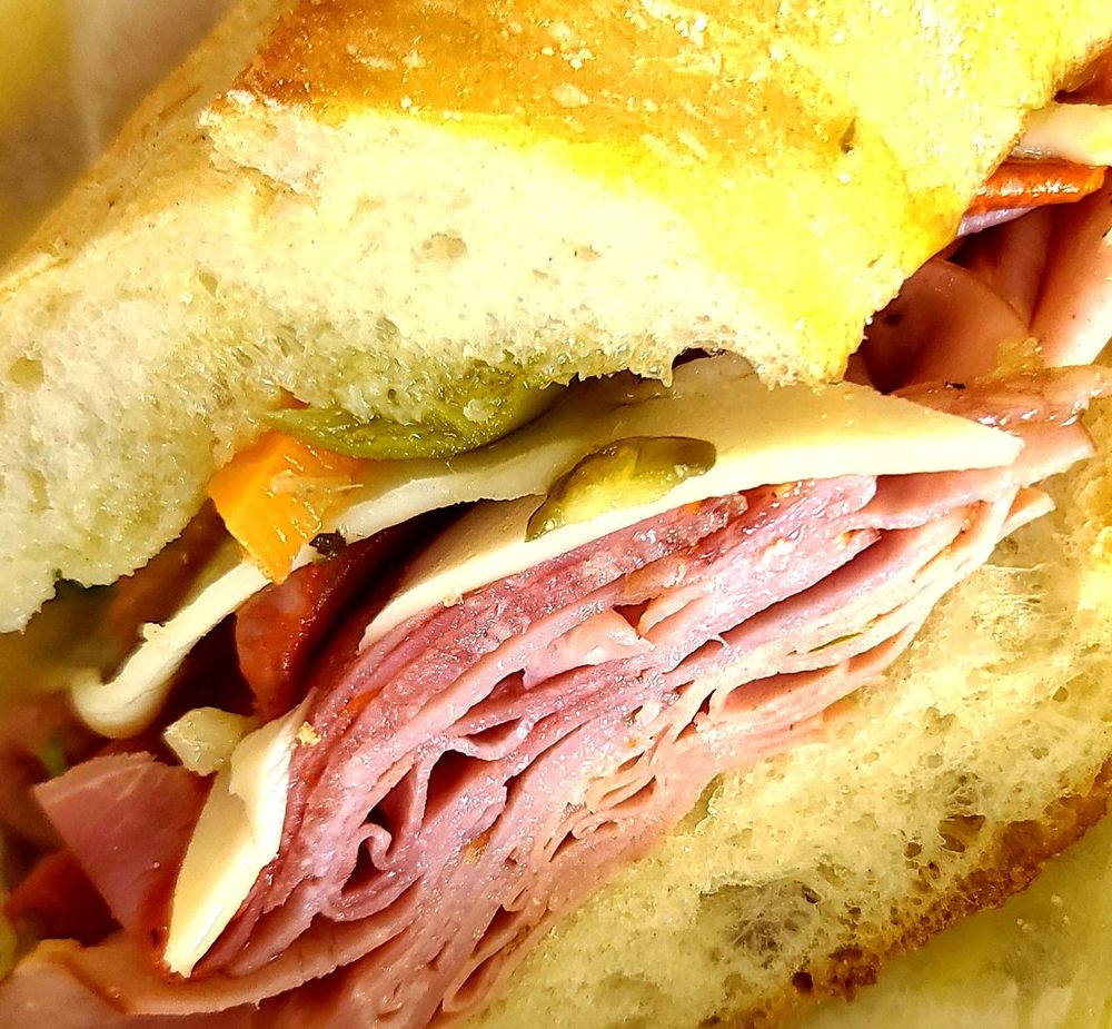 Abondanza Italian Deli On Venice Island