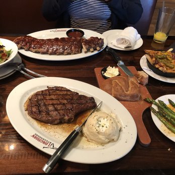 longhorn steakhouse 161 photos 141 reviews steakhouses 2430