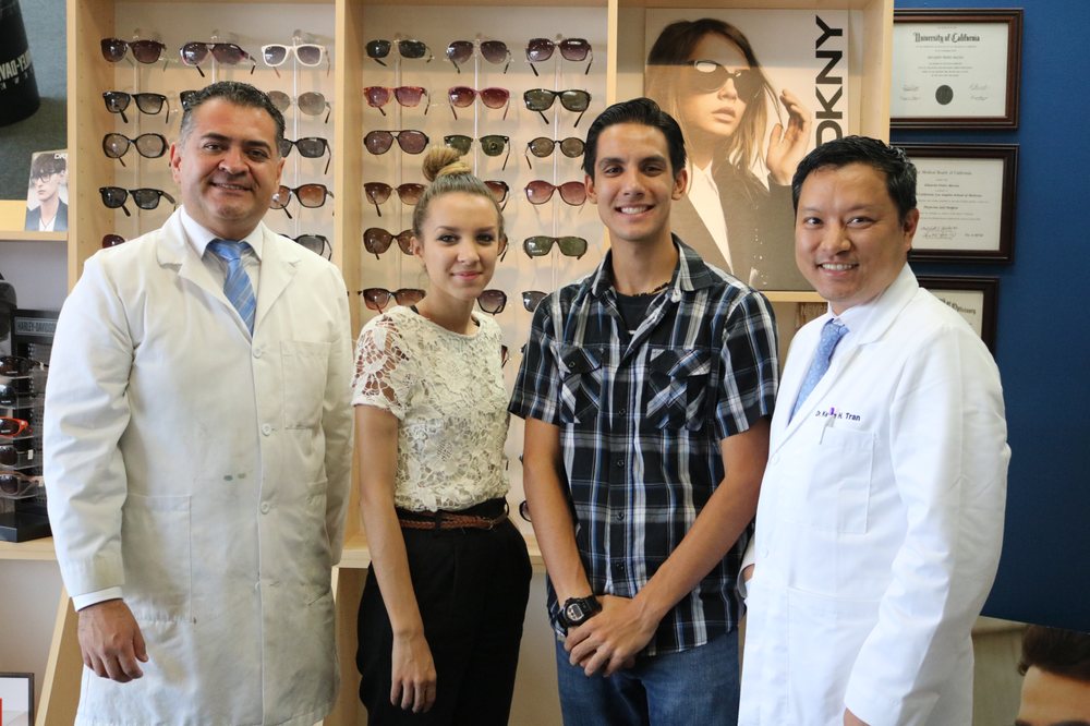 Macias Eye Medical Centers 10 Photos Optometrists 1440 S E St