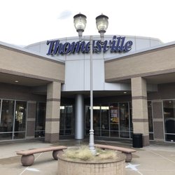 Thomasville Of Overland Park Furniture S 7000 West 135th Photo Of Thomasville Overland Park Ks United States Building