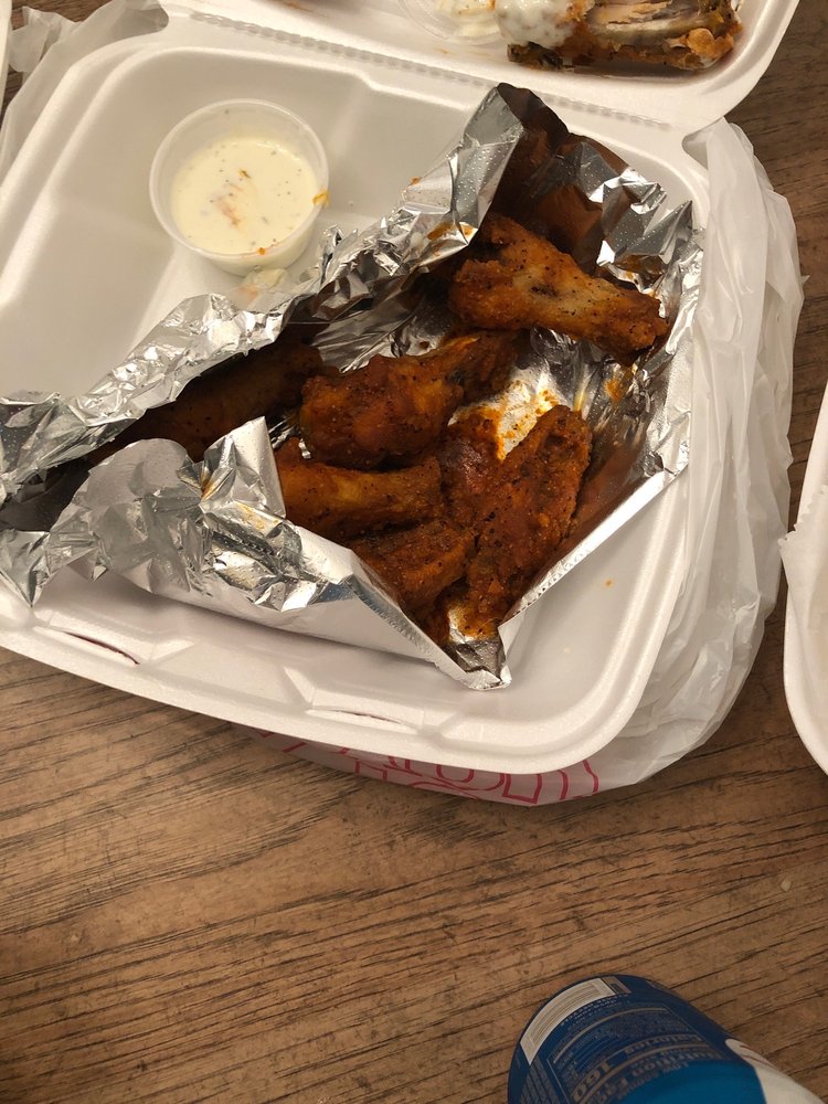 Mojo's Sports Grille