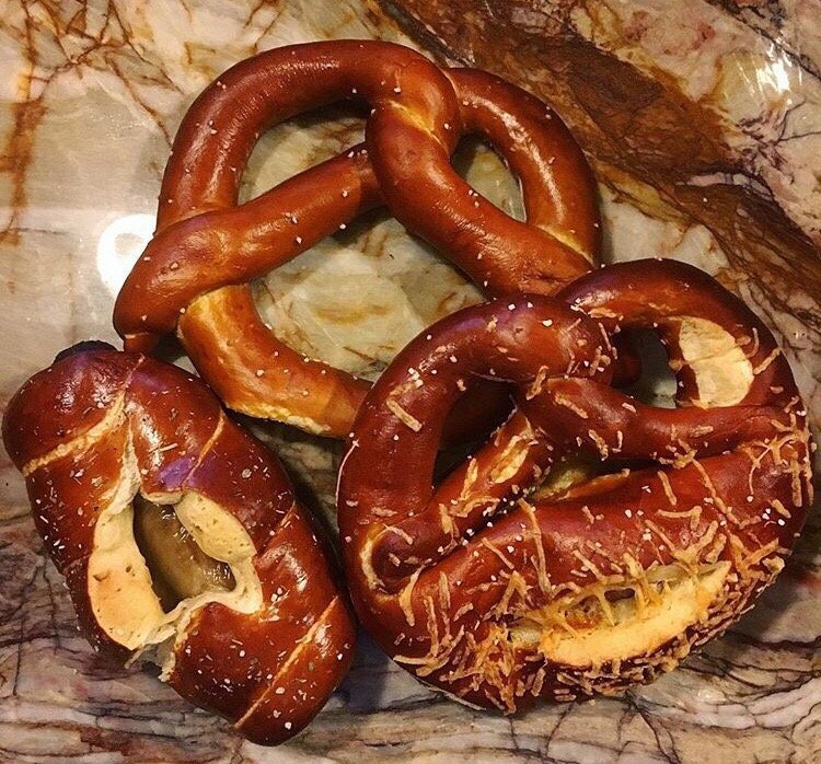 Gnarly Knots Barrington 18 Reviews Pretzels 115 S Hough St