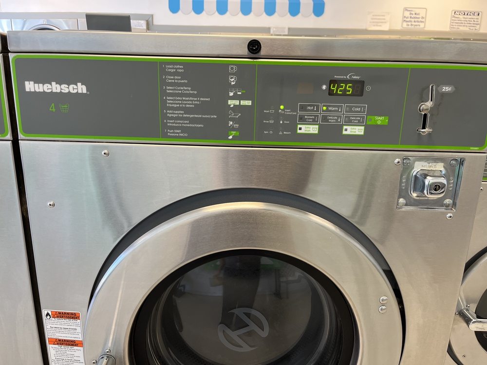 Los Lagos Laundromat