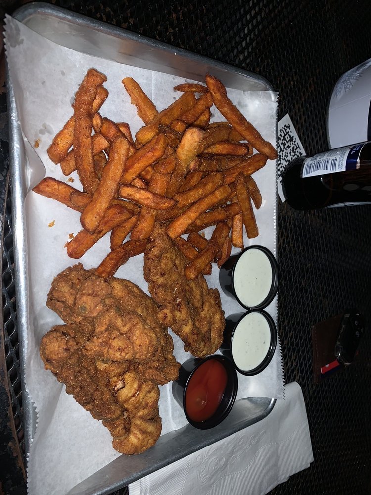 Uptown Pub