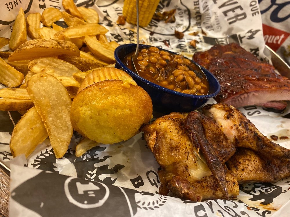 Famous Dave's Bar-B-Que Famous Dave's Bar-B-Que