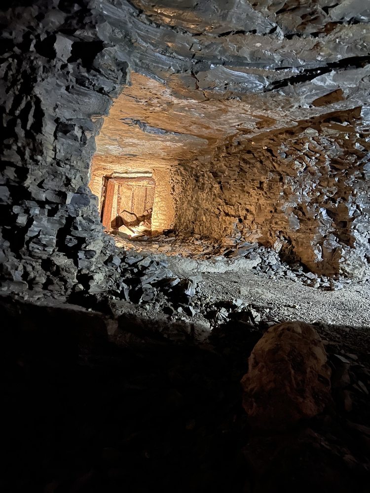 Lockport Caves & Underground Boat Ride