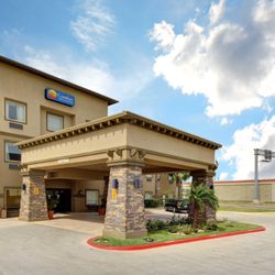 Comfort Inn Suites 16 Photos Hotels 495 W Expressway 83 Photo Of Comfort Inn Suites Donna Tx United States