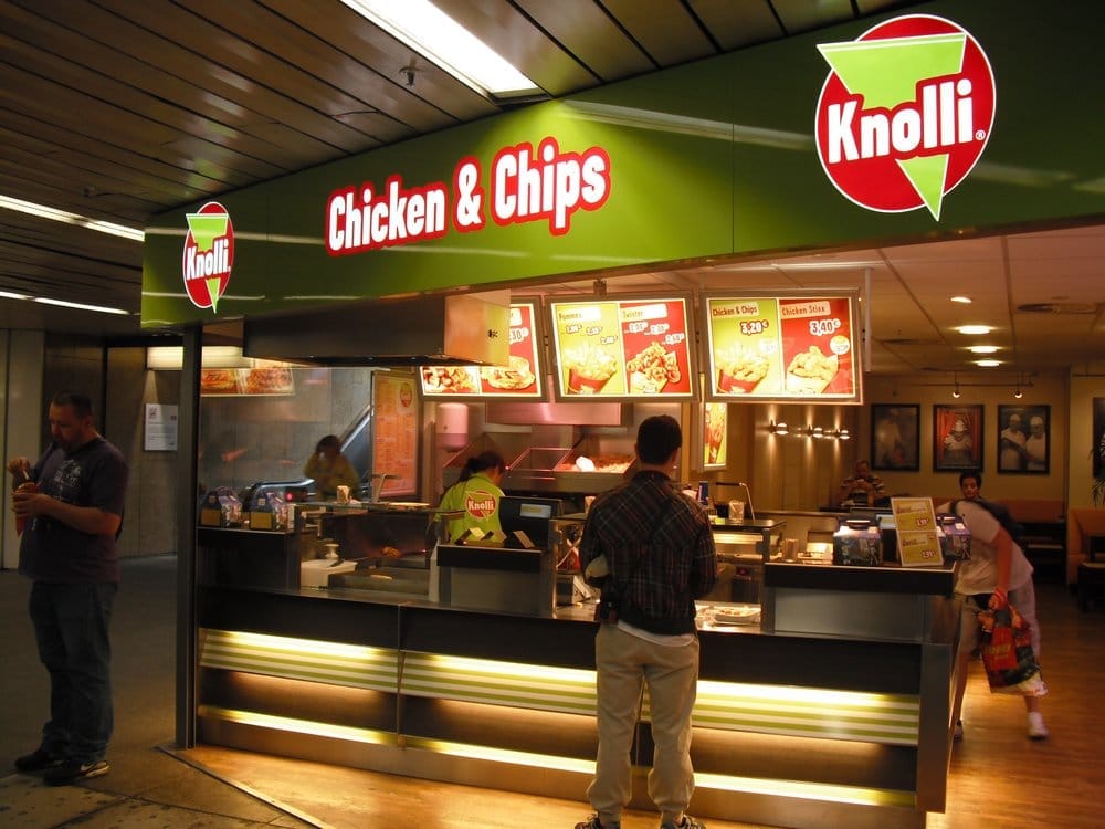 Chicken & Chips Fast Food Zeil 8593, Innenstadt, Frankfurt, Hessen, Germany Restaurant