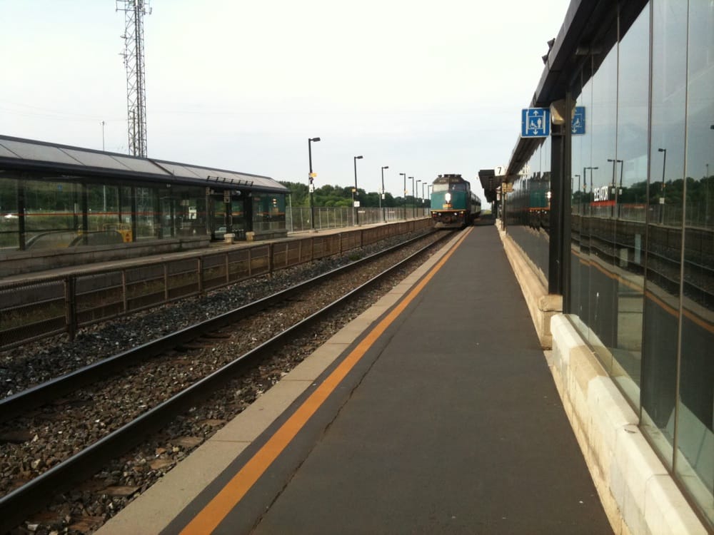 Aldershot GO Station