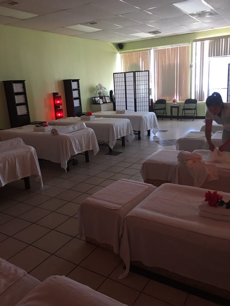 iFeet Foot Massage 37 Photos & 89 Reviews Massage 1206 Magnolia