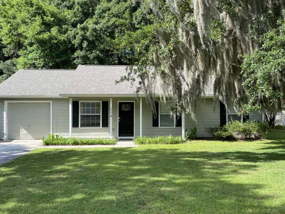The Land Man Lawnscapes and Handyman Services